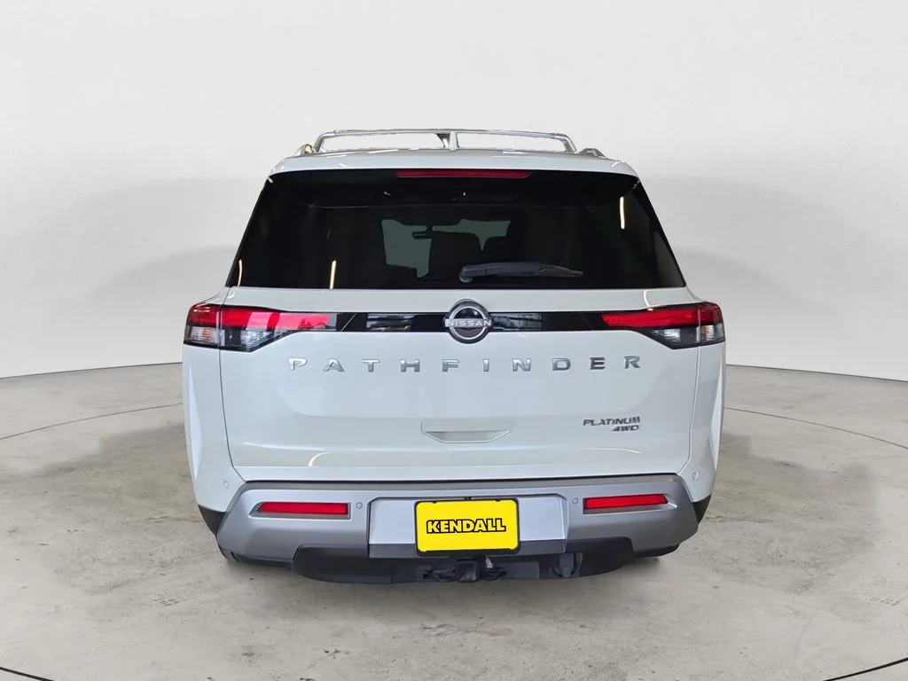 Used 2023 White Nissan Platinum image 6