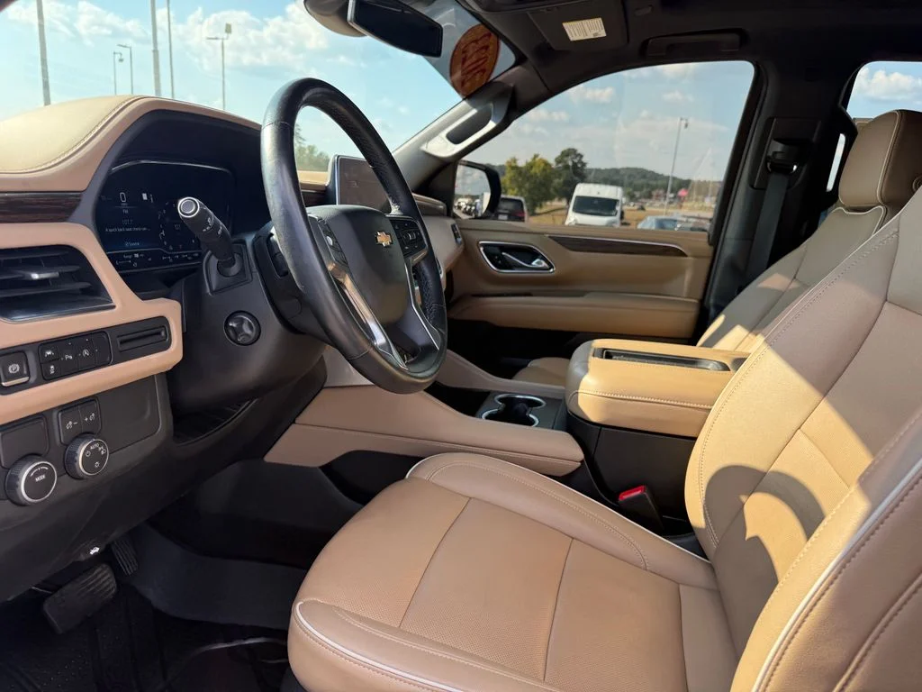 Used 2023 Black Chevrolet Premier image 4