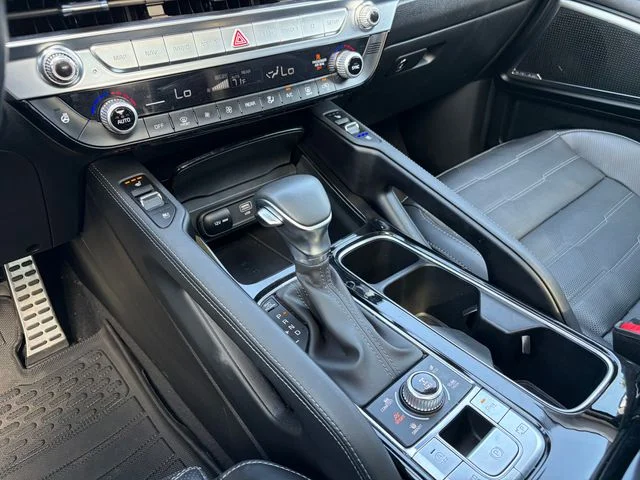 Certified Used 2024 White Kia SX-Prestige image 20