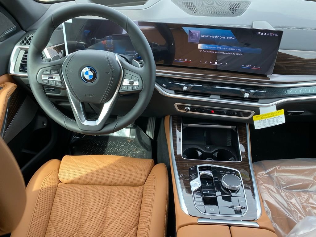 New 2026 Manhattan Green Metallic BMW xDrive50e image 9