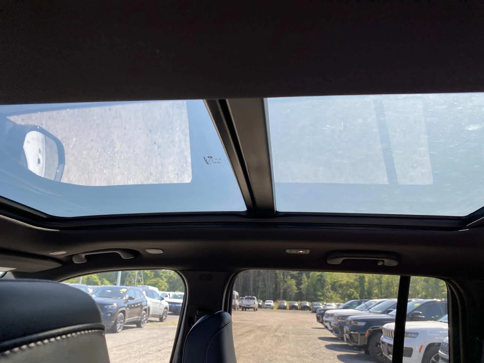 New 2027 Bright White Clearcoat Jeep Limited Reserve image 8