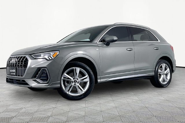 2022 Audi Q3 Premium Plus