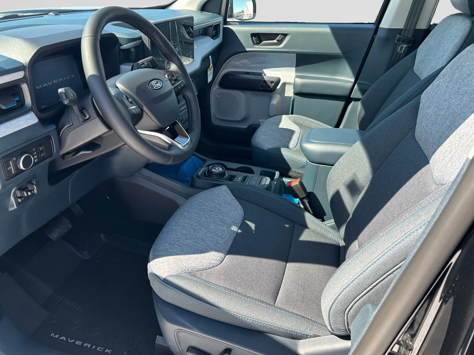 New 2026 Shadow Black Ford XLT image 13