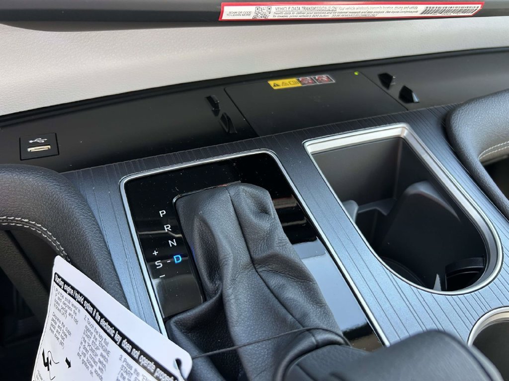 New 2026 Wind Chill Pearl Toyota XLE image 22