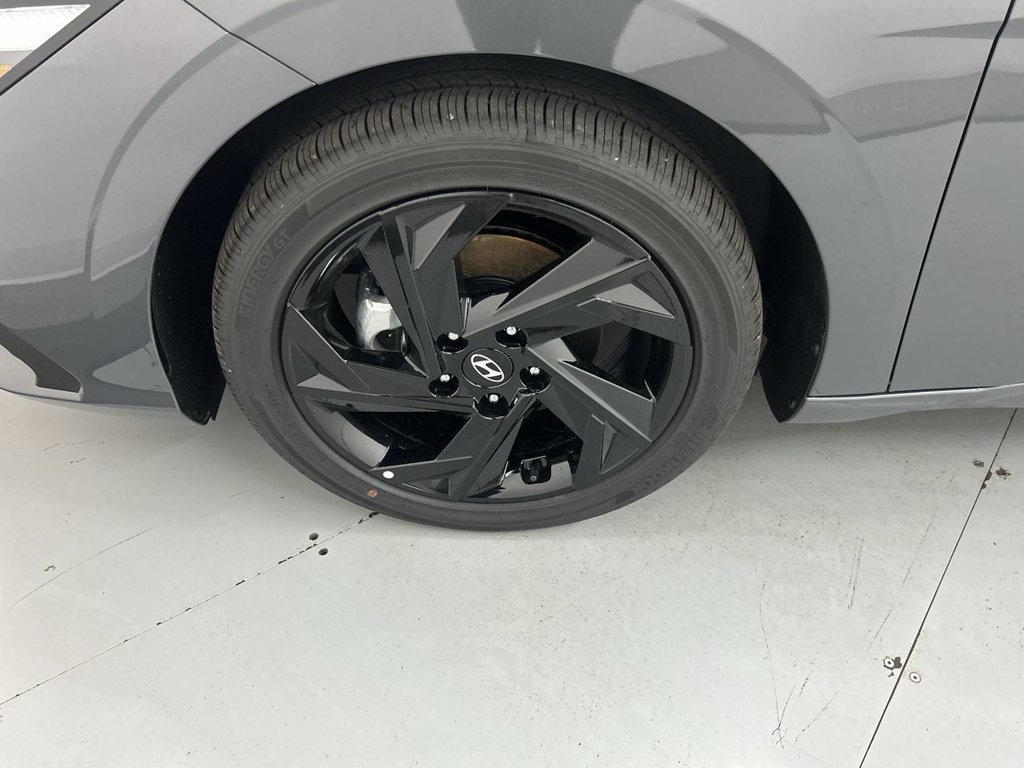 Used 2026 Gray Hyundai SEL Sport Plus image 30