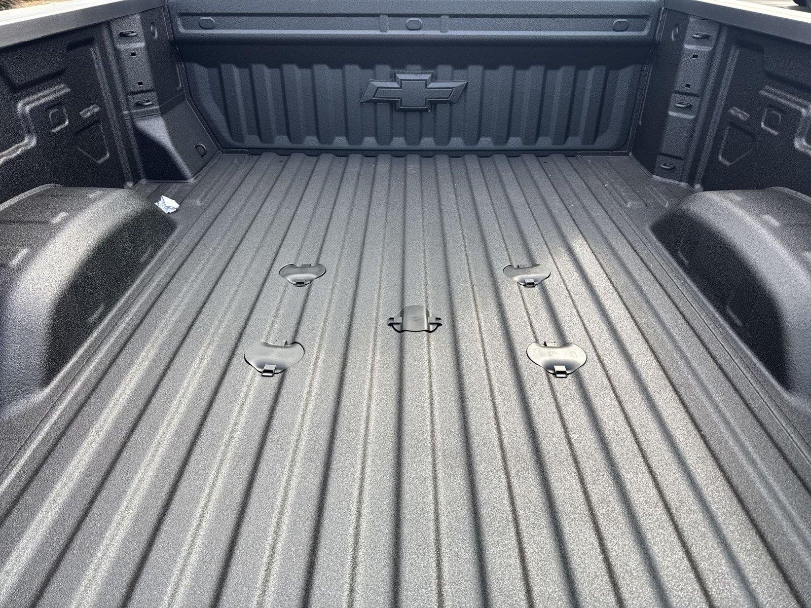 2026 Chevrolet Silverado 2500 HD ZR2 - Photo 31