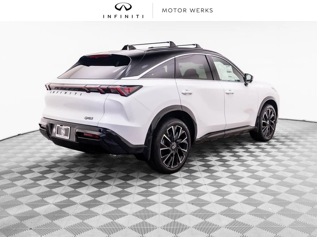 New 2027 2T RAD WHT INFINITI Autograph AWD image 5