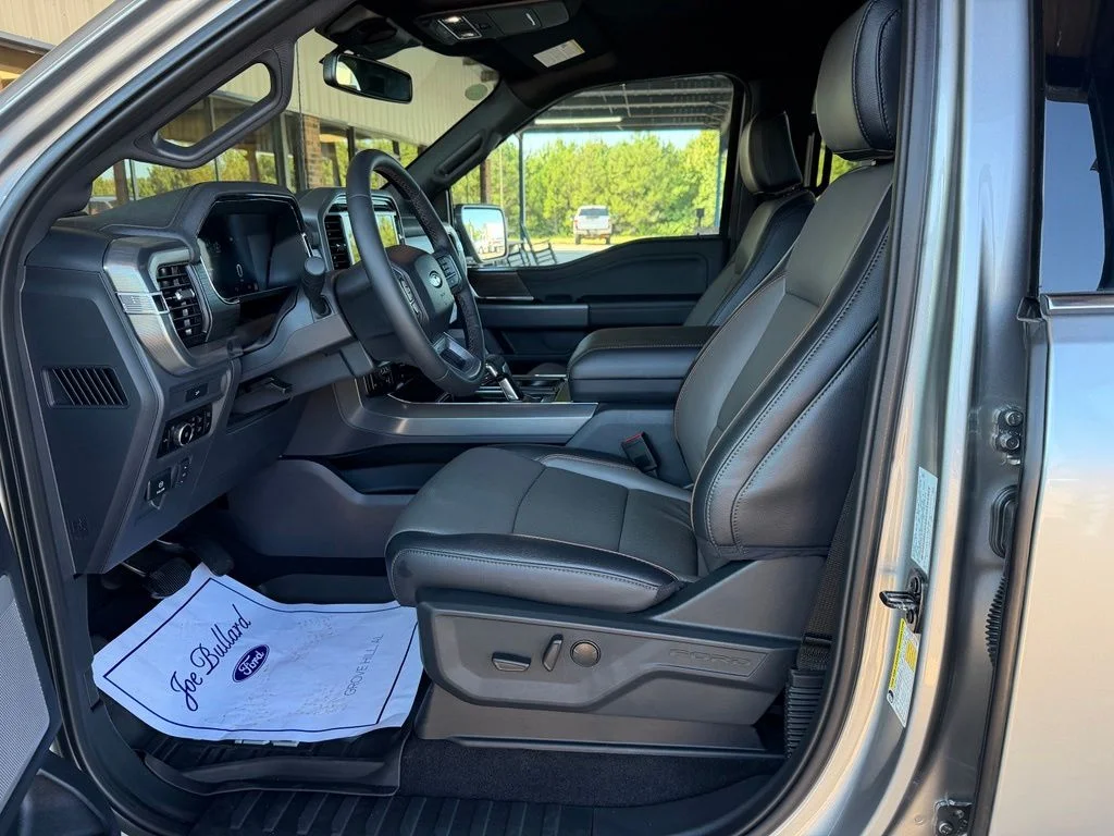New 2026 Silver Metallic Ford Lariat image 3