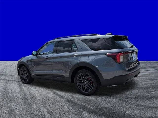 New 2026 Carbonized Gray Metallic Ford ST-Line image 6