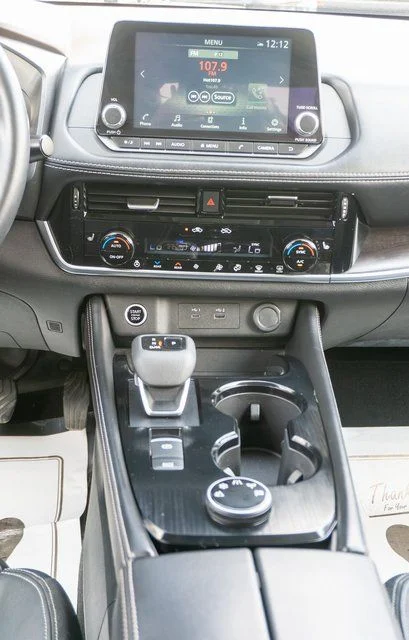 Used 2021 Black Nissan SL image 16