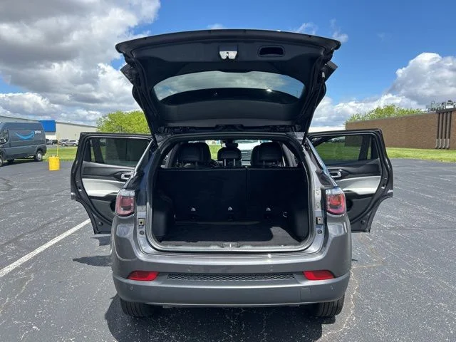 2024 Jeep Compass Limited - Photo 23