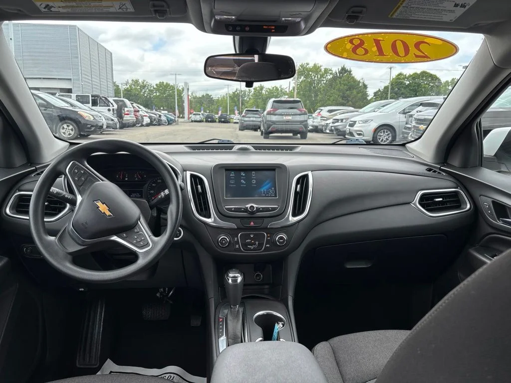 Used 2018 White Chevrolet LT image 14