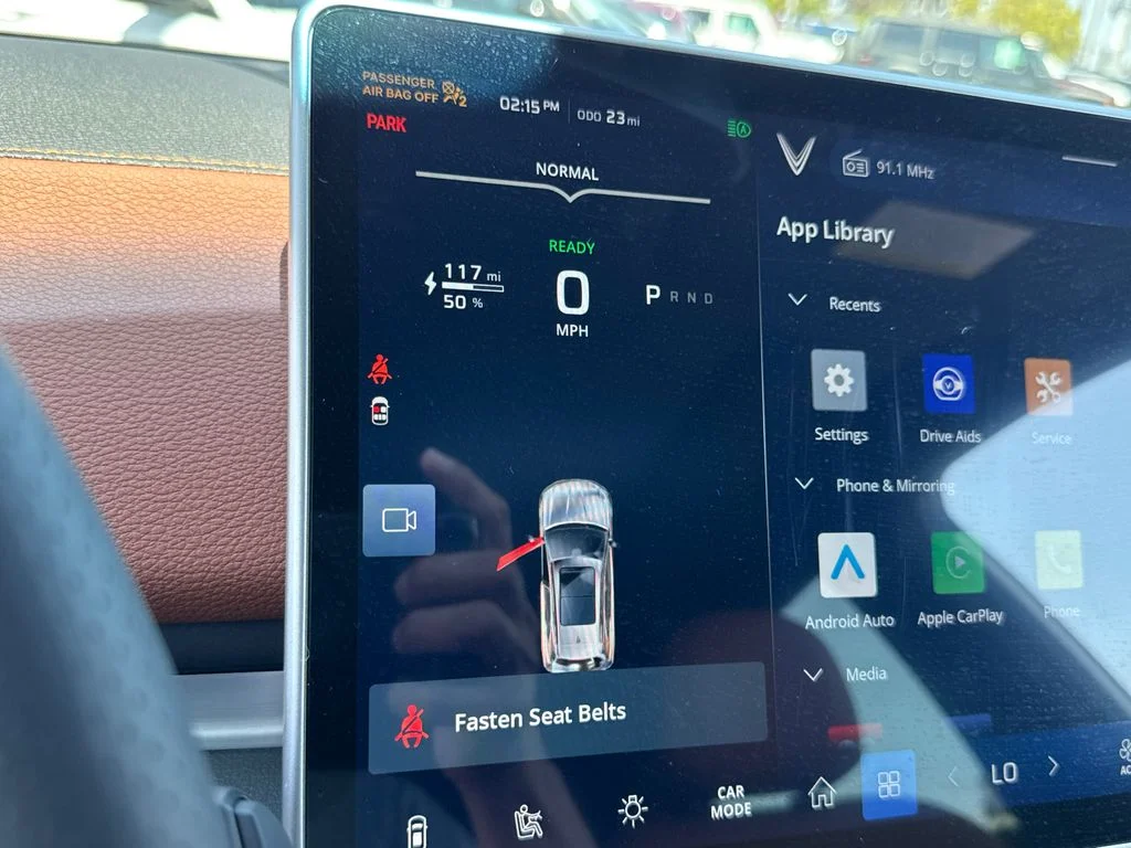 2025 VinFast VF 8 Plus - Photo 32