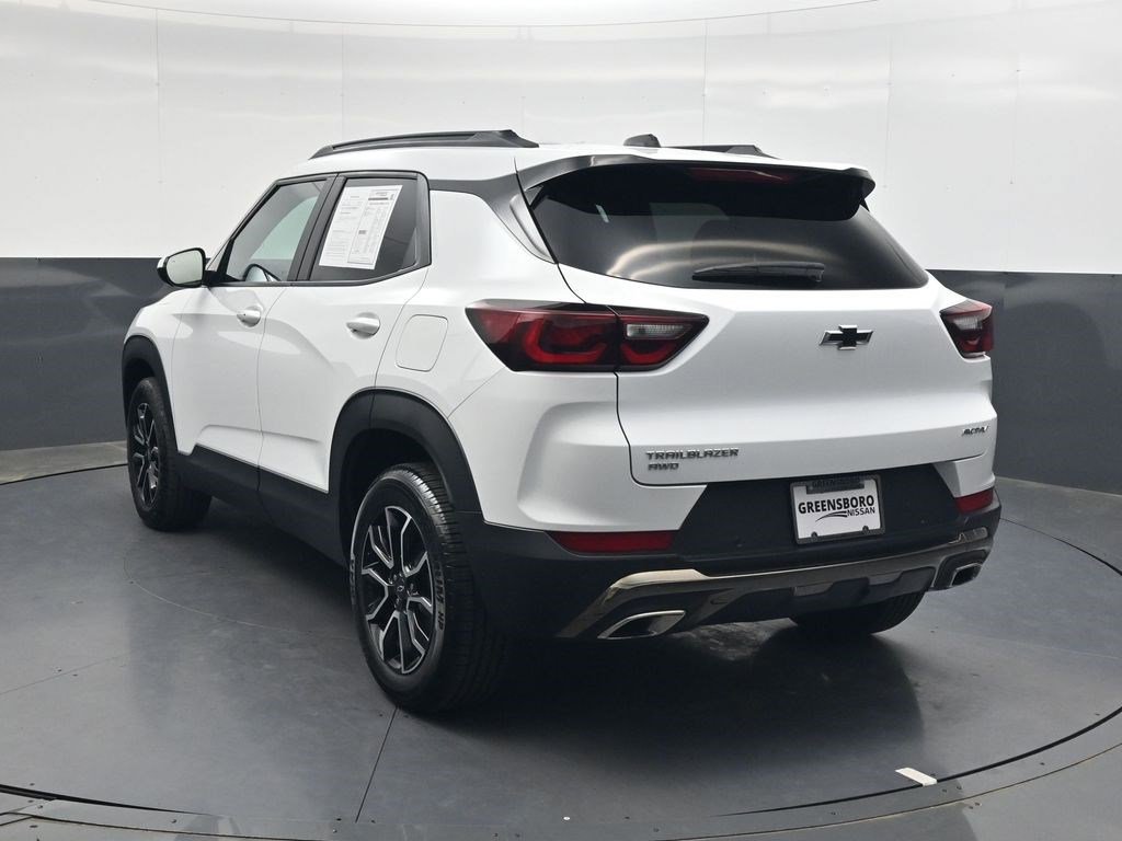 Used 2024 Summit White Chevrolet ACTIV image 5
