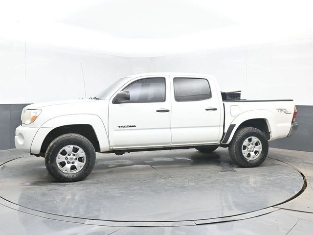 Used 2008 White Toyota Base image 5