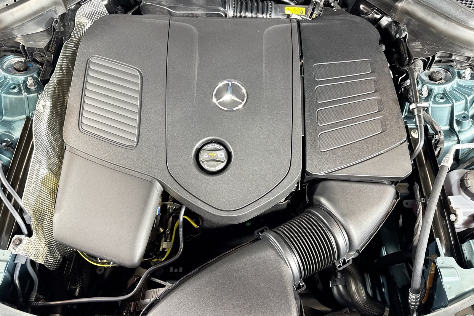 New 2026 Verde Silver Metallic Mercedes-Benz GLC 300 image 28