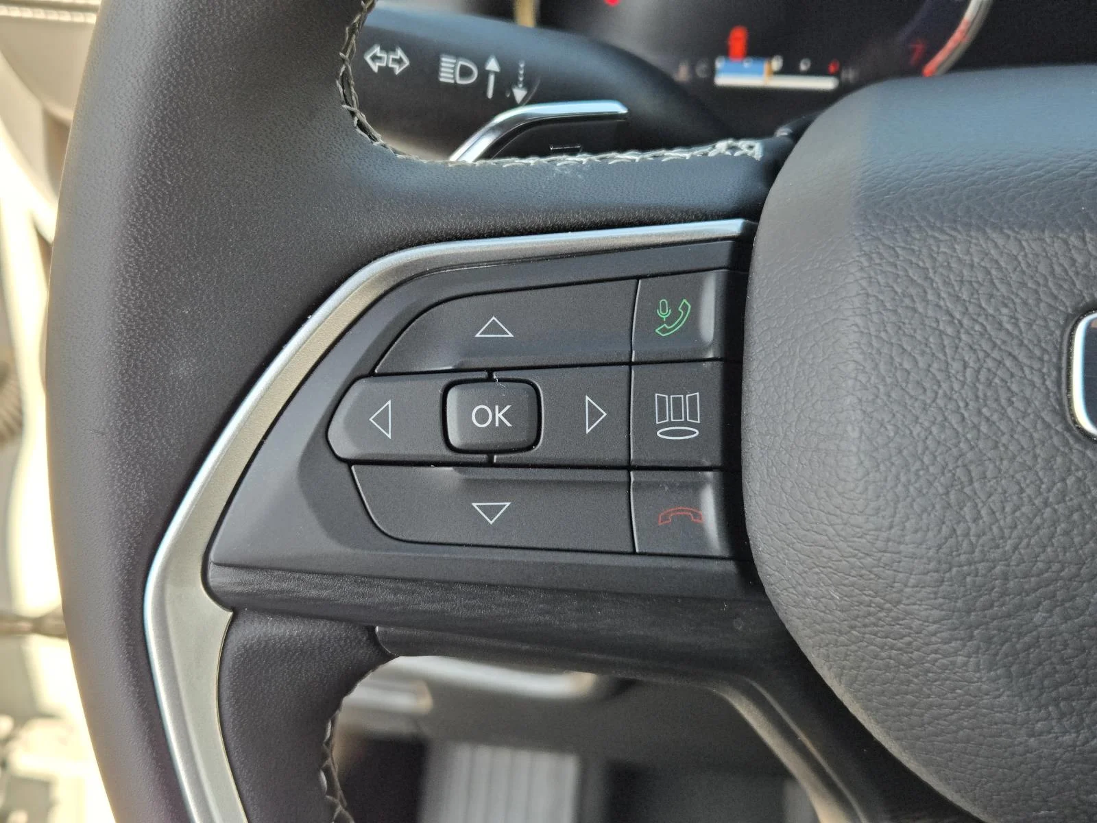 2025 Jeep Grand Cherokee Laredo - Photo 17