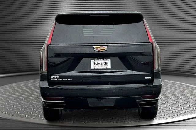 Used 2021 Black Cadillac Sport Platinum image 5