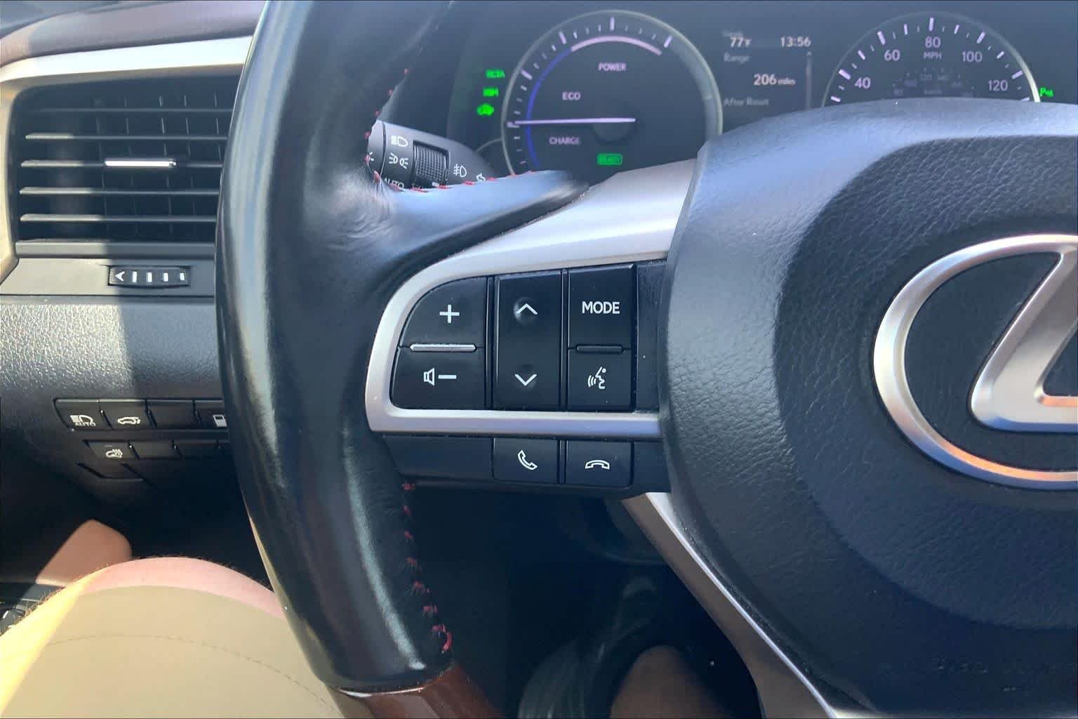 Used 2018 Eminent White Pearl Lexus  image 23