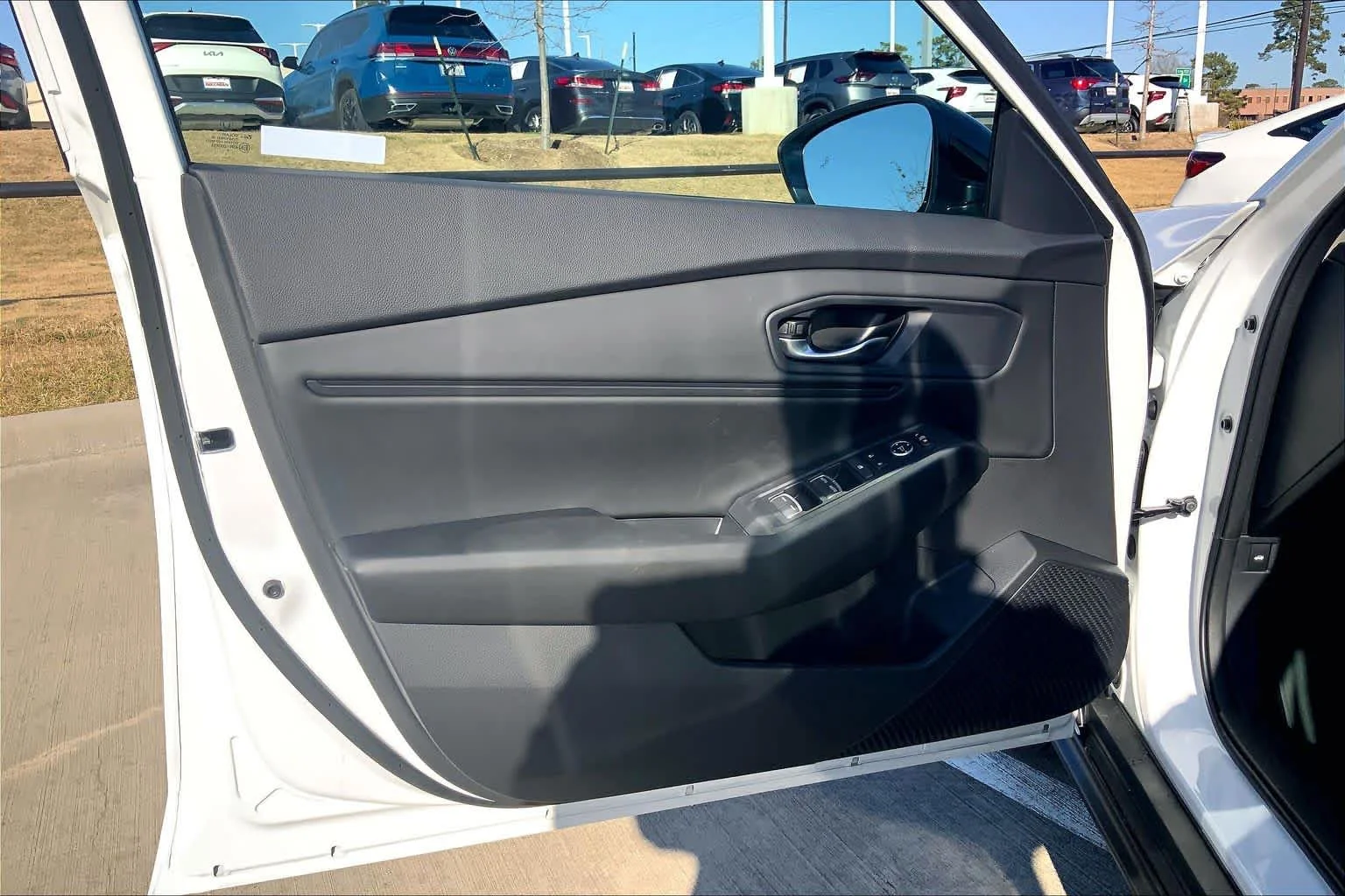 New 2026 Platinum White Pearl Honda SE image 10