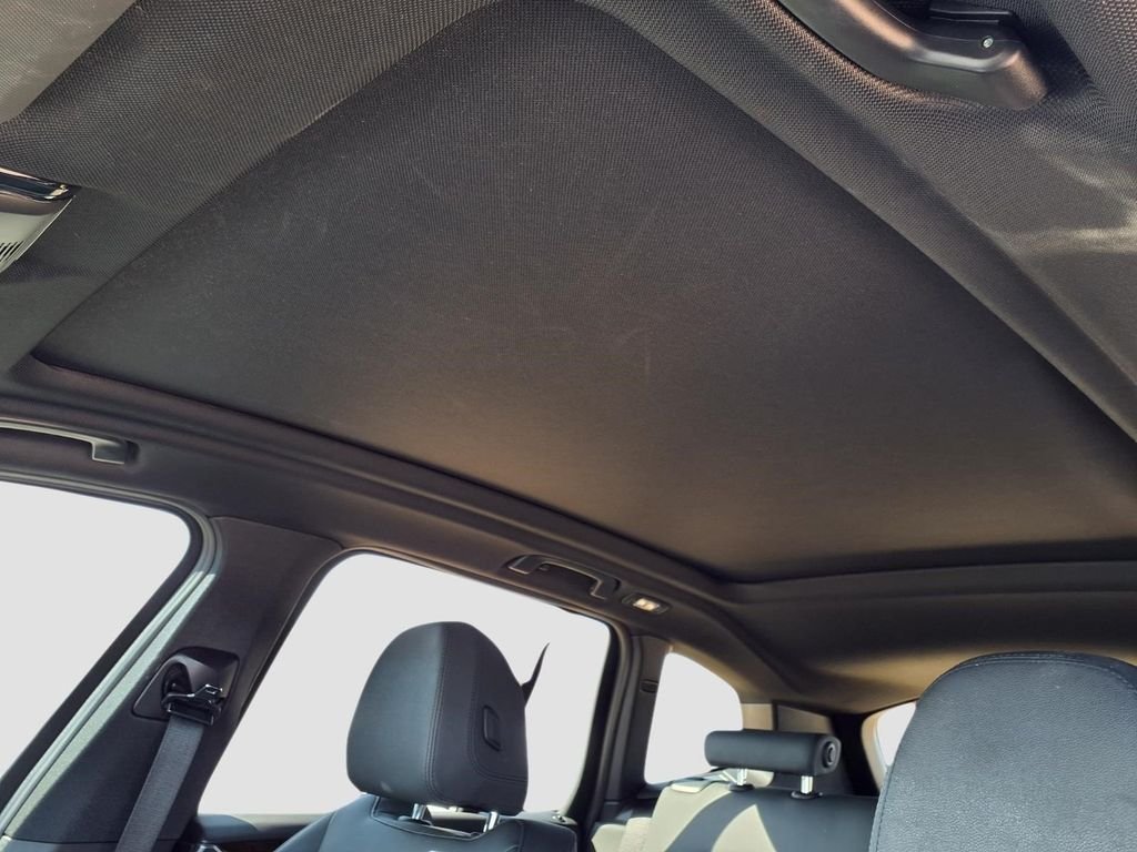 Used 2020 Dark Graphite BMW xDrive30i image 23