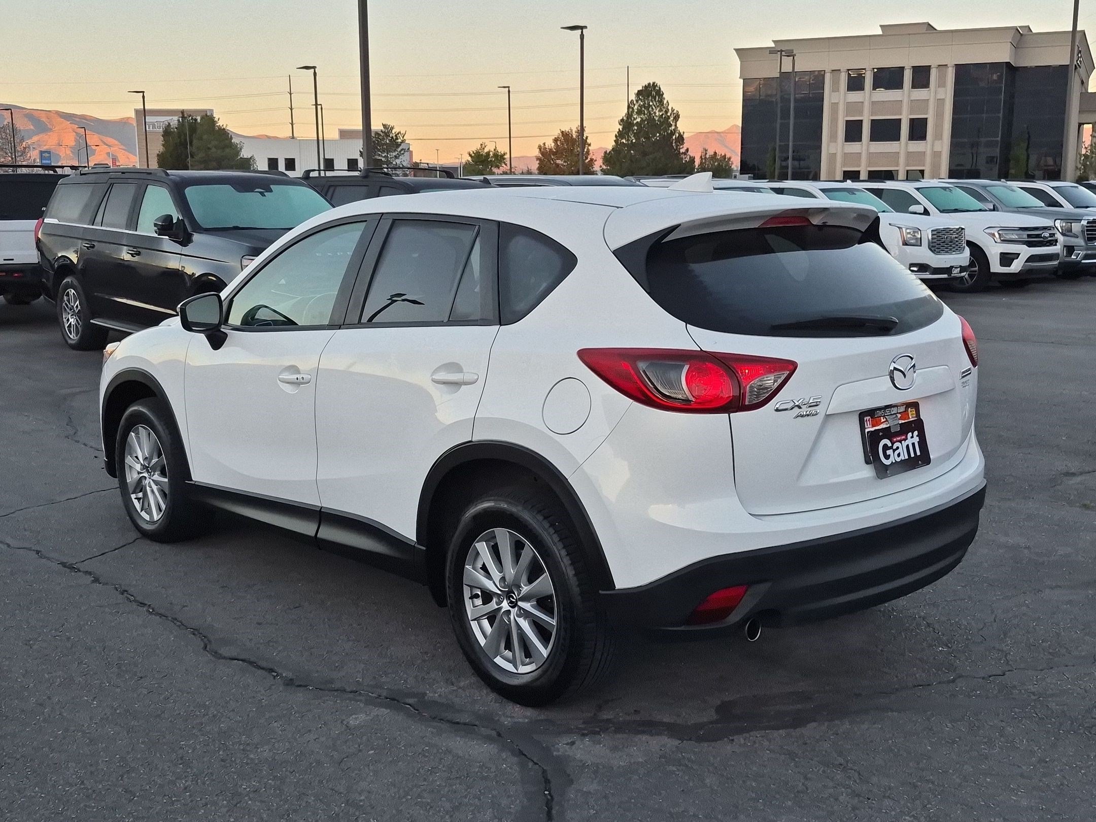 Used 2016 Crystal White Pearl Mazda Touring image 5