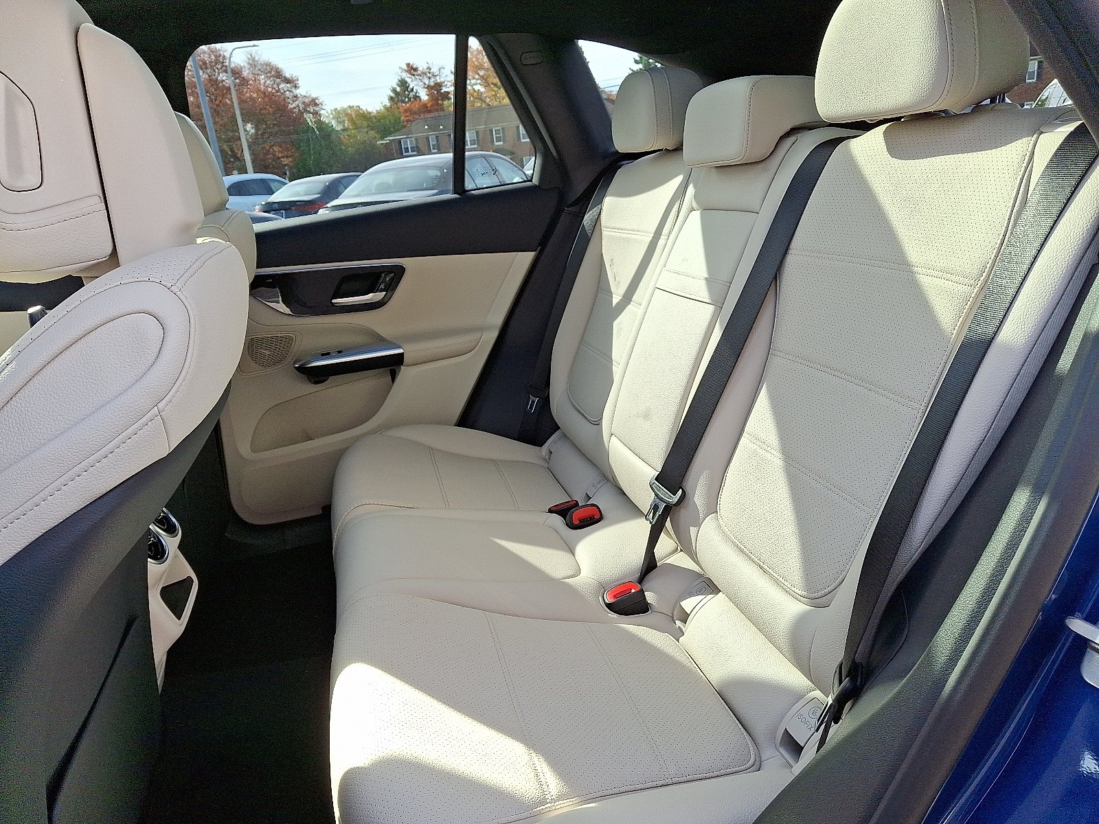 New 2026 Starling Blue Metallic Mercedes-Benz GLC 300 image 8