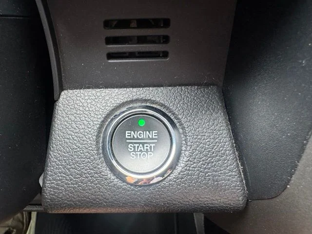 Used 2021 Black Ford XLT image 34