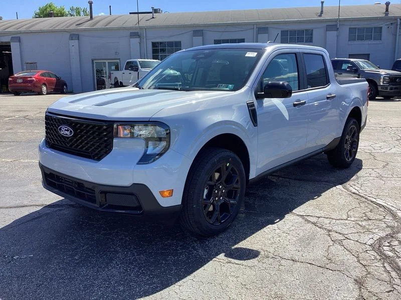 New 2026 White Ford XLT image 3