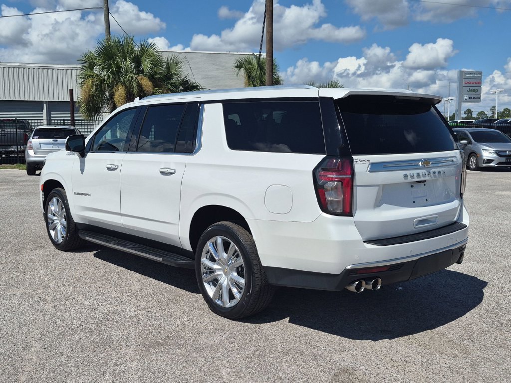 Used 2023 Beige Chevrolet High Country image 5