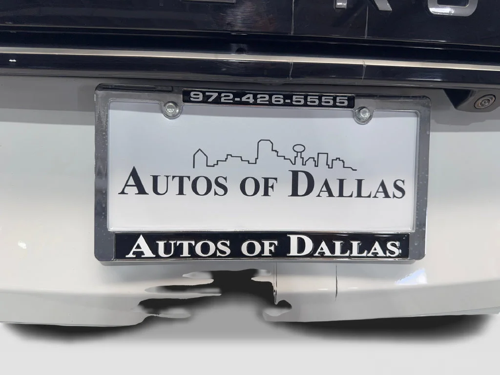Used 2023 White Land Rover R-Dynamic S image 27