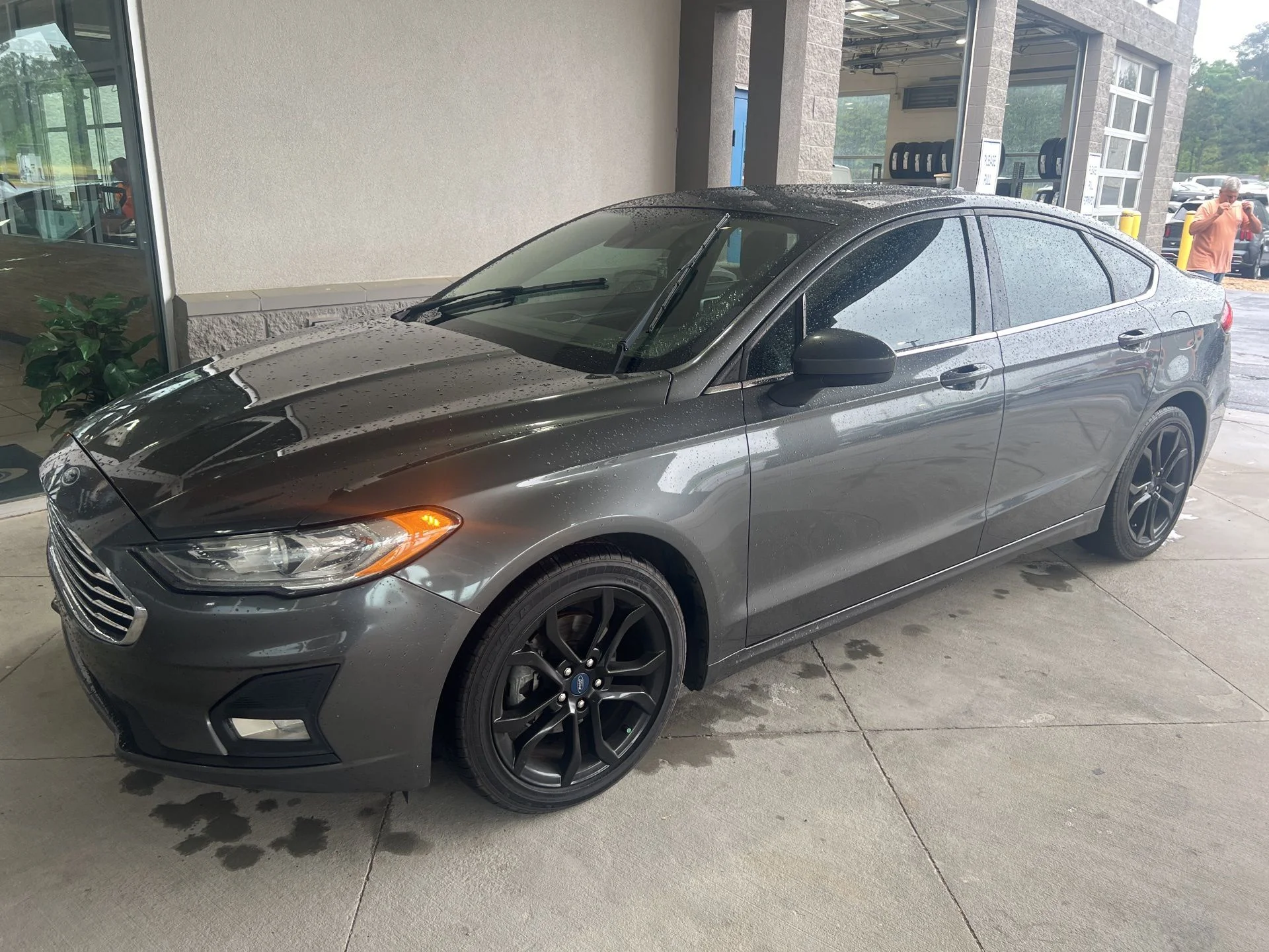2019 Ford Fusion SE FWD's photo