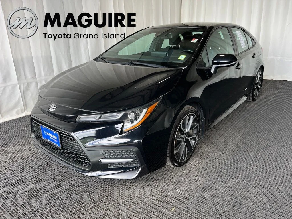 Used 2020 Black Toyota SE image 1