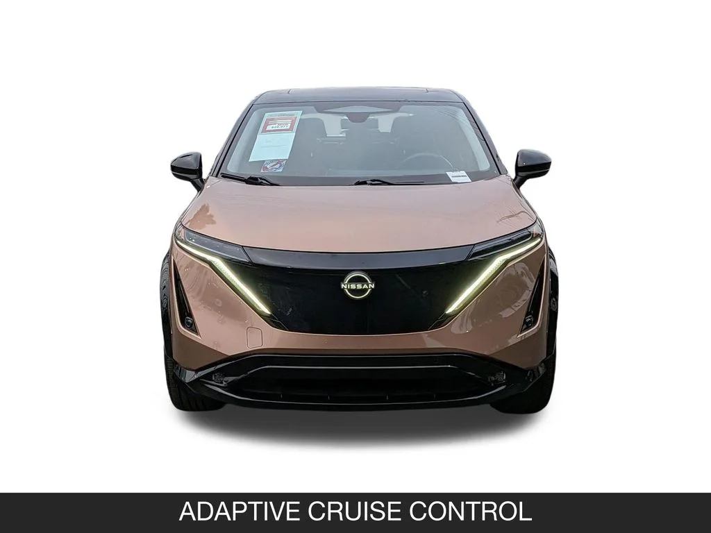 Used 2023 Brown Nissan PREMIERE image 4
