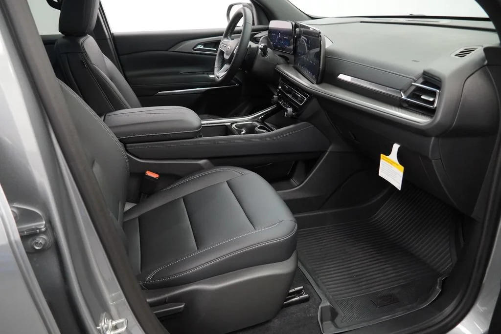 2026 Chevrolet Traverse LT - Photo 29