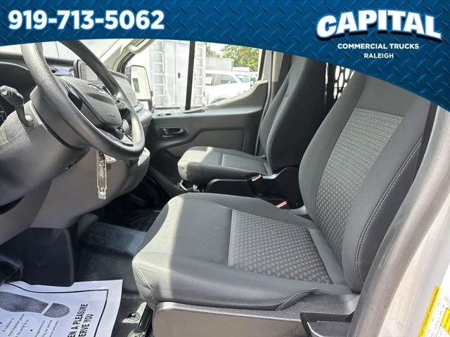 Used 2025 White Ford Base image 21
