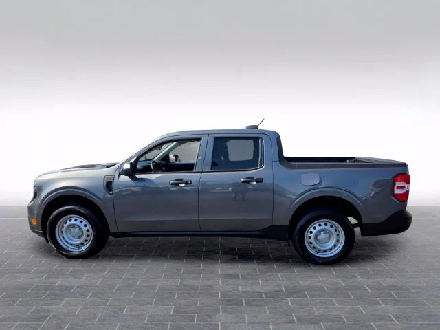 Used 2025 Gray Ford XL image 4