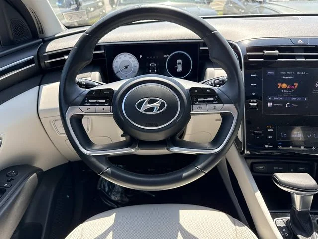 Used 2023 Gray Hyundai SEL image 17