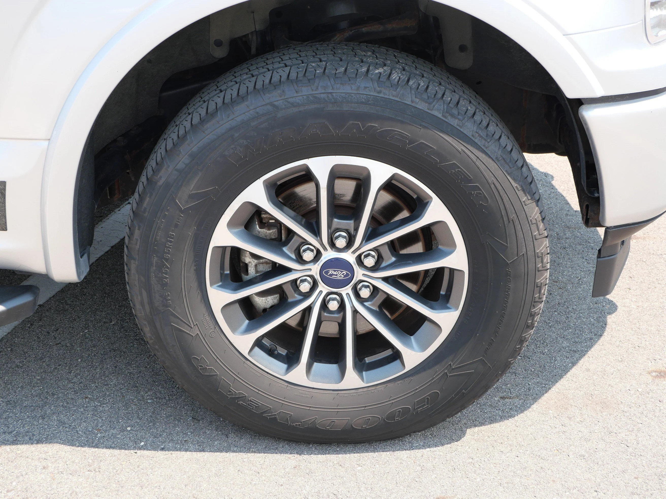 Used 2018 Ingot Silver Metallic Ford XLT image 15