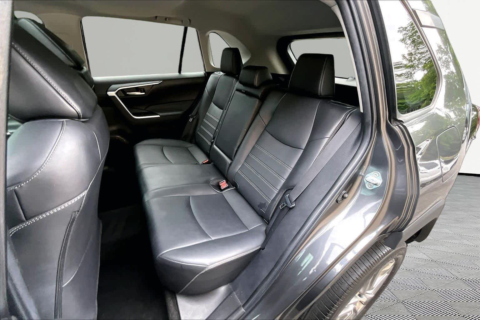 Used 2023 Magnetic Gray Metallic Toyota XLE Premium image 21