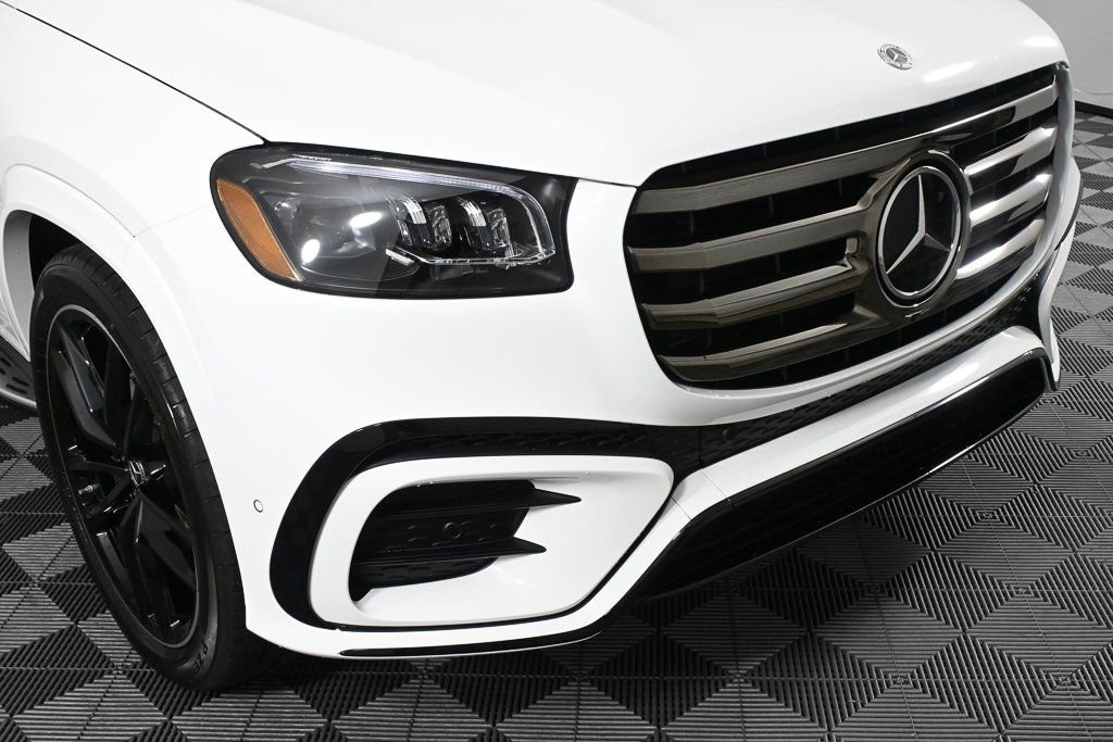 New 2026 Polar White Mercedes-Benz GLS 580 image 36