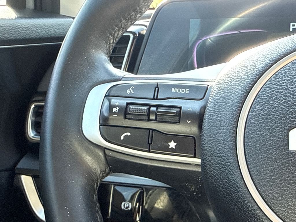 Used 2025 Silver Kia EX image 28