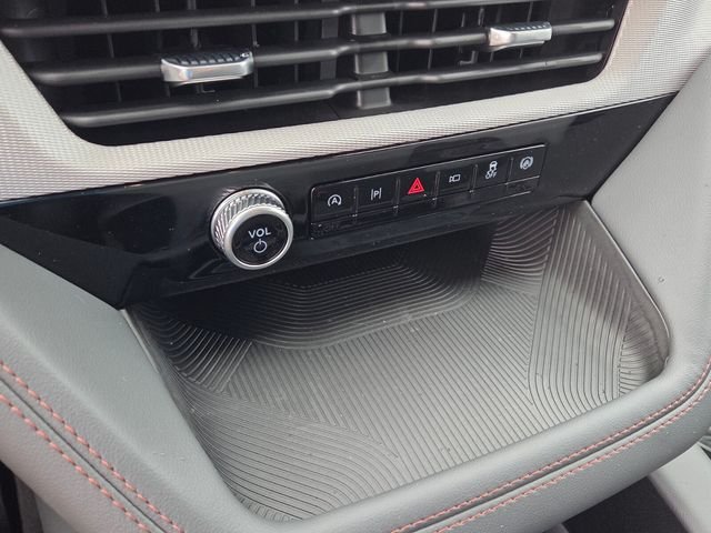 New 2026 Star White Metallic Tri-Coat Ford Active image 22