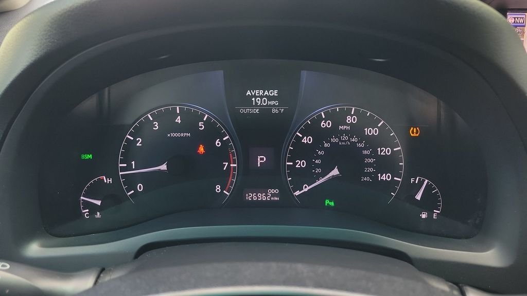 Used 2014  Lexus 350 image 22