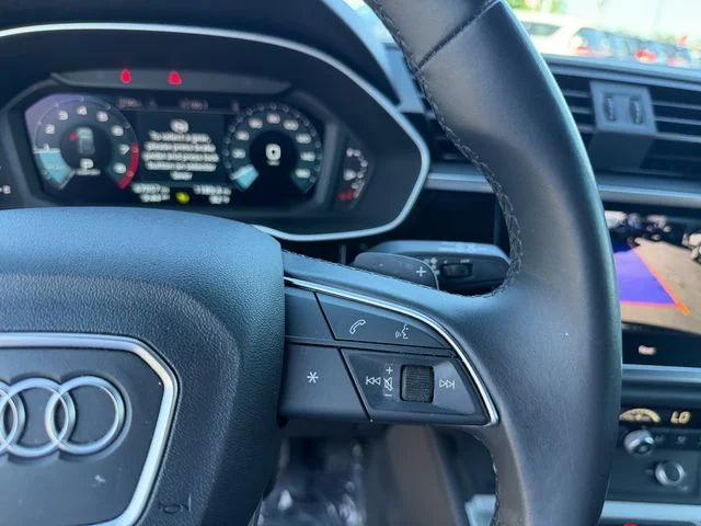 Used 2023  Audi Premium image 18