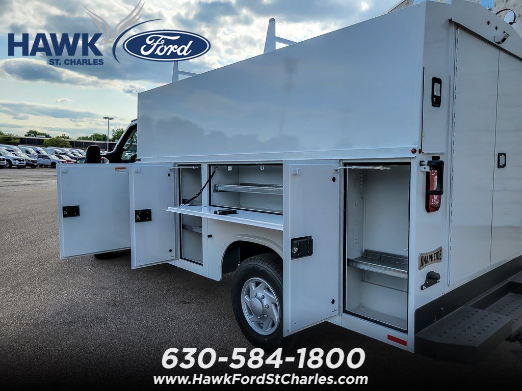 New 2027 Oxford White Ford E-350 SRW image 13