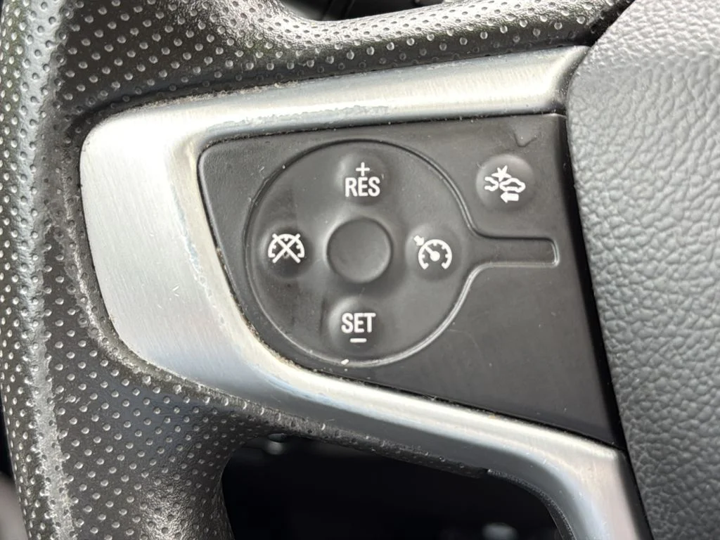 Used 2023 Silver GMC SLE image 9