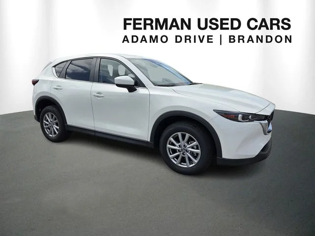 2023 Mazda CX-5 S Preferred package Auto AWD's photo