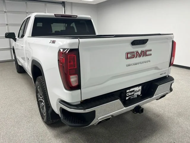 Used 2023 White GMC SLE image 7