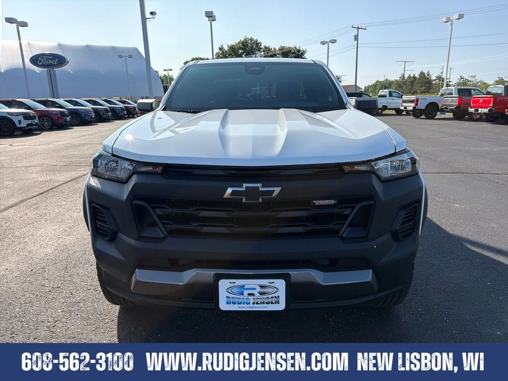 Used 2024 White Chevrolet Trail Boss image 8